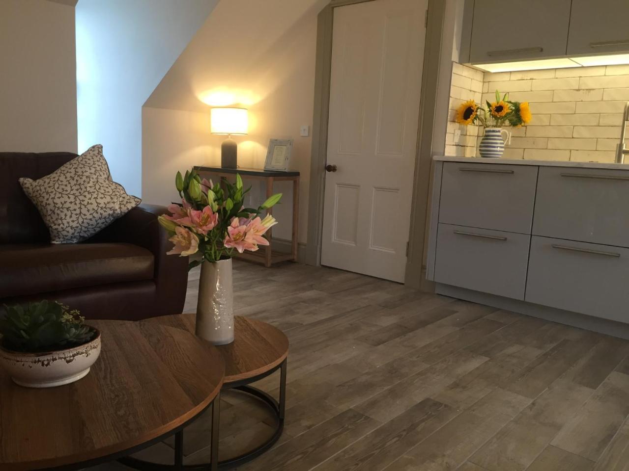 Irvine One Bedroom Apartment Экстерьер фото