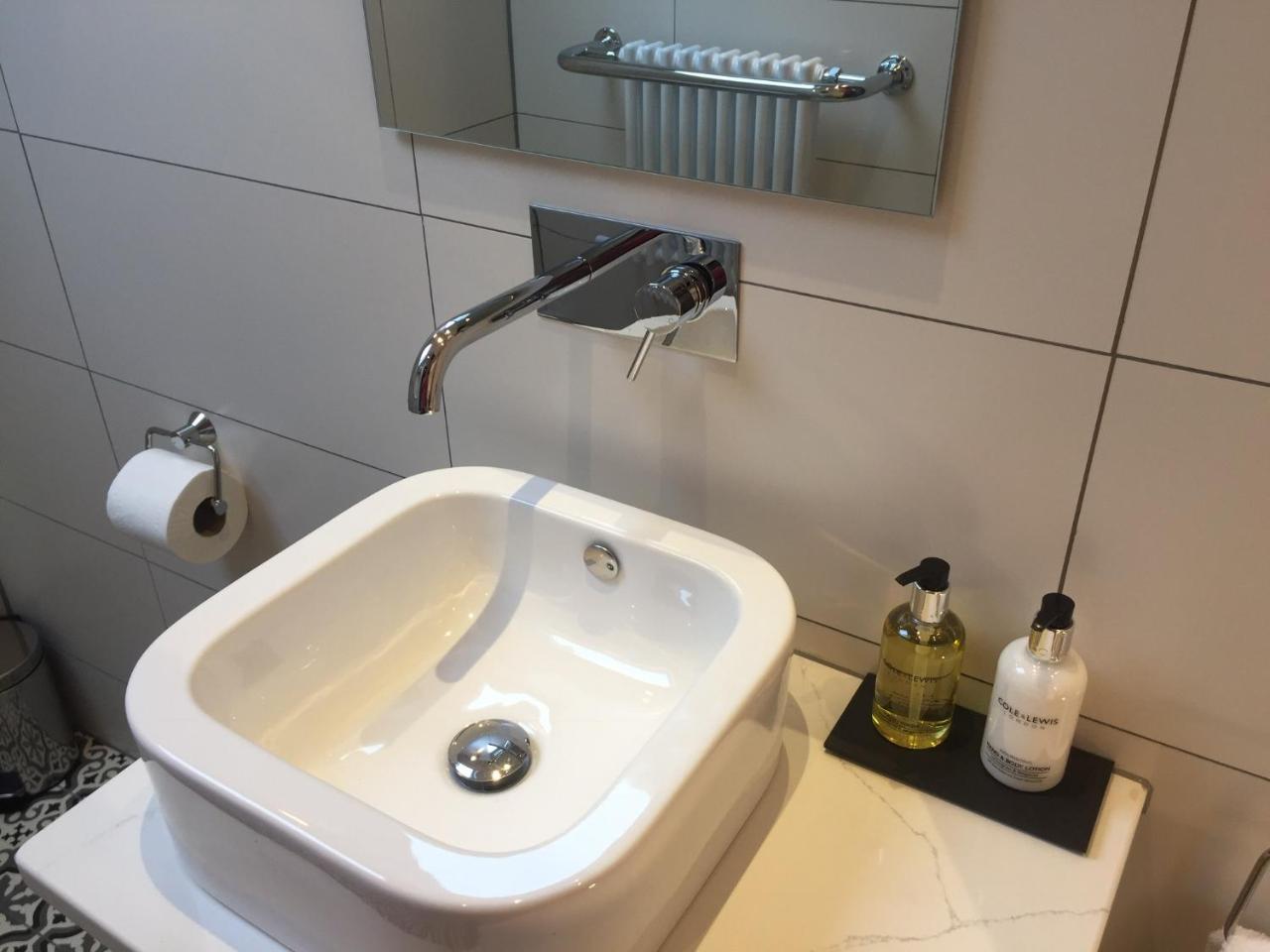 Irvine One Bedroom Apartment Экстерьер фото